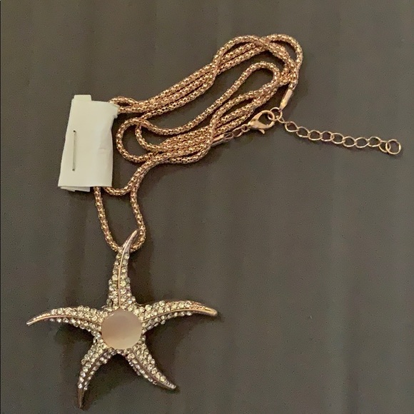 Beautiful Rhinestone Starfish on Chain - Picture 3 of 3